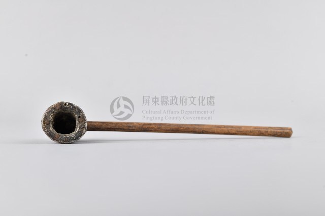 浮雕幾何紋菸斗藏品圖，第2張