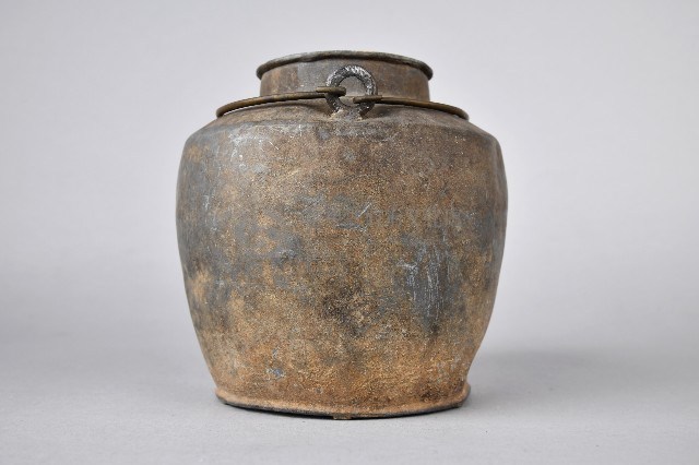 錫製酒壺-壺身藏品圖，第3張