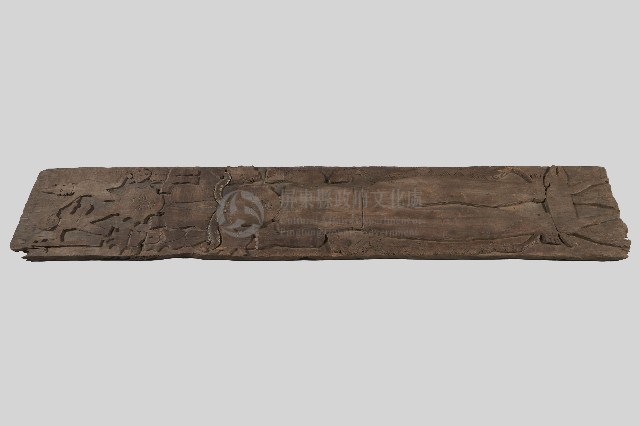 浮雕戴冠人像百步蛇紋立柱藏品圖，第3張