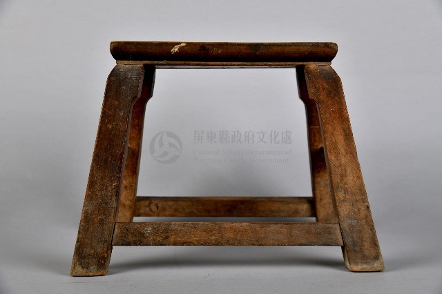素面榫接木製板凳藏品圖，第2張