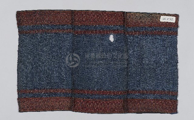 藍底紅紋夾織布藏品圖，第2張