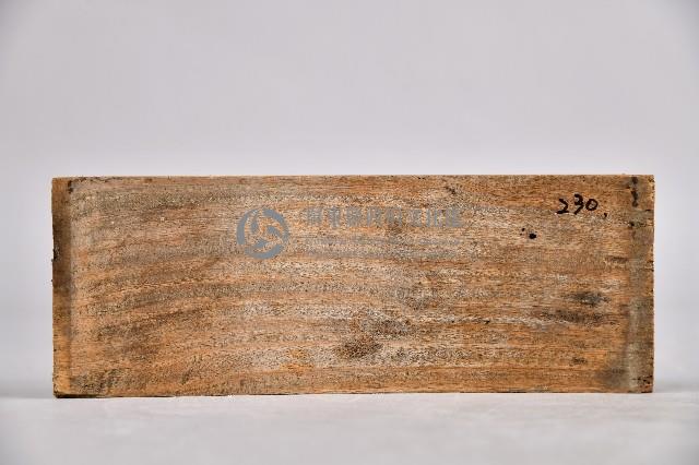 朱漆雙石榴木雕牌飾藏品圖，第2張