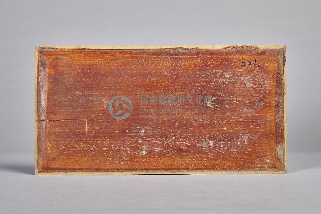 金漆宮廷人像木雕牌飾藏品圖，第2張