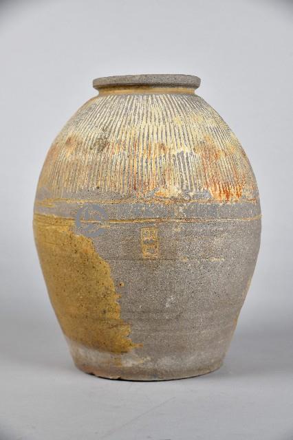 陶製紅胎黑釉條紋罐藏品圖，第1張