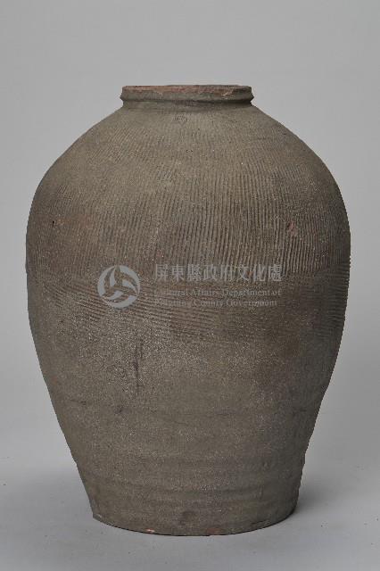 陶製灰胎條紋甕藏品圖，第4張