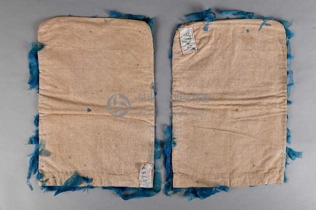 刺繡白底藍色絲絹枕頭套藏品圖，第2張