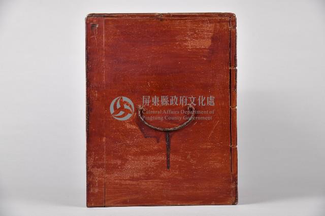 桌上型紅褐色木製三層櫃藏品圖，第3張