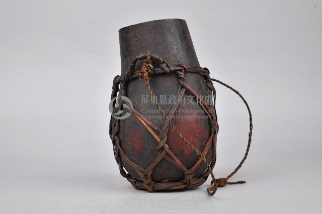 木製盛水器附網狀袋藏品圖，第3張