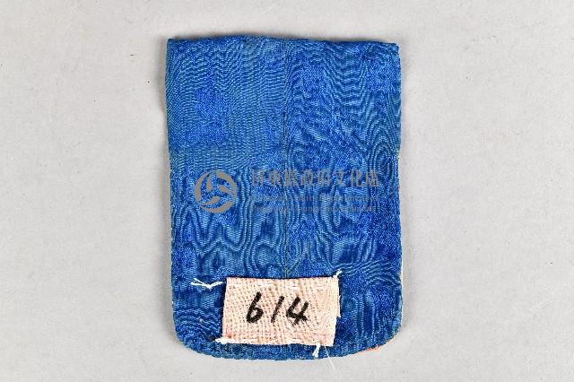 村景圖彩繡白荷包藏品圖，第3張