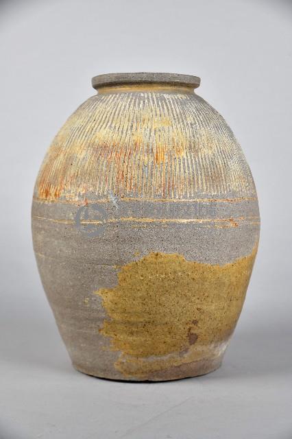 陶製紅胎黑釉條紋罐藏品圖，第2張