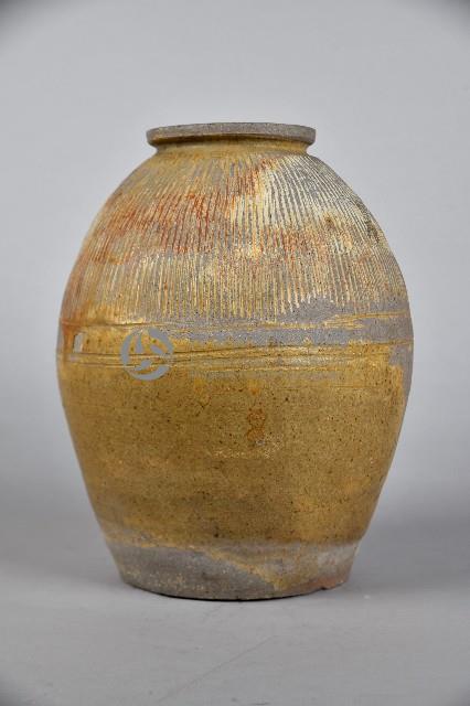 陶製紅胎黑釉條紋罐藏品圖，第4張