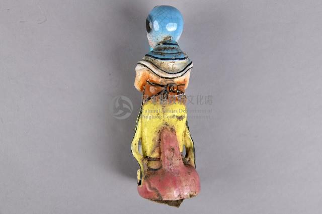 黃衣合掌童子像交趾陶藏品圖，第3張