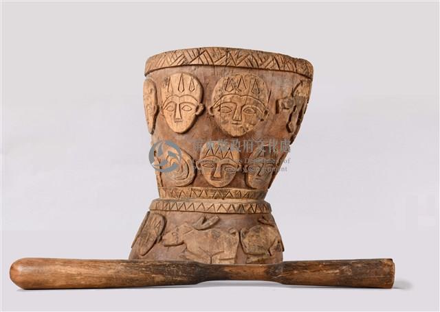 浮雕人像及幾何杵臼藏品圖，第1張