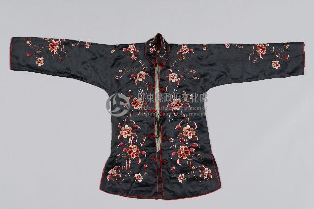 女性繡花對襟長袖上衣藏品圖，第1張