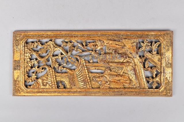 鏤空金漆戲曲人物圖木雕牌飾藏品圖，第1張