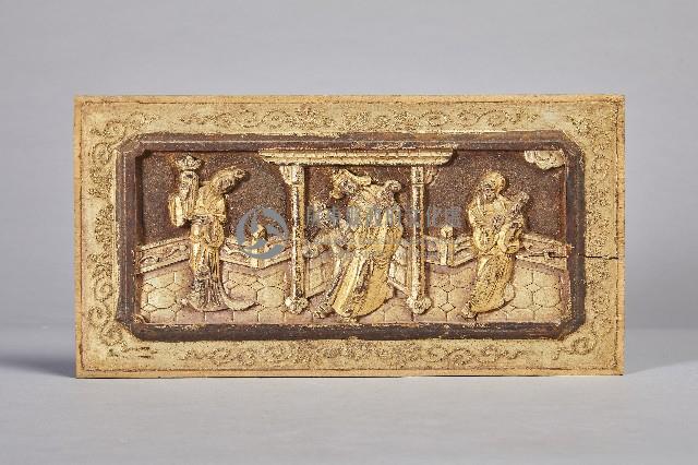 金漆宮廷人像木雕牌飾藏品圖，第1張