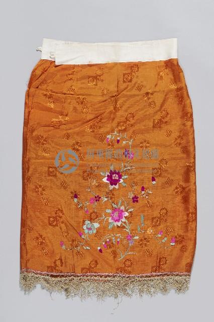 橘底粉白繡花直裙藏品圖，第1張