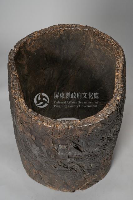 人像百步蛇紋木製穀桶藏品圖，第2張