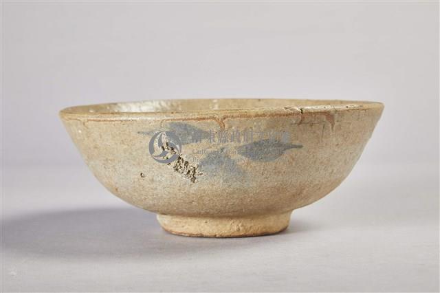 陶製灰白釉素面碗藏品圖，第2張