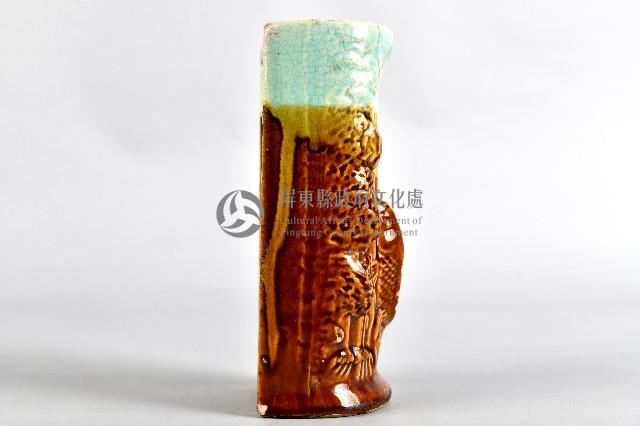 褐釉錦鯉浮雕箸籠藏品圖，第5張