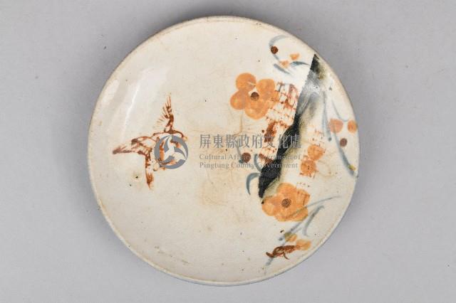 白釉彩繪花鳥紋陶盤藏品圖，第3張