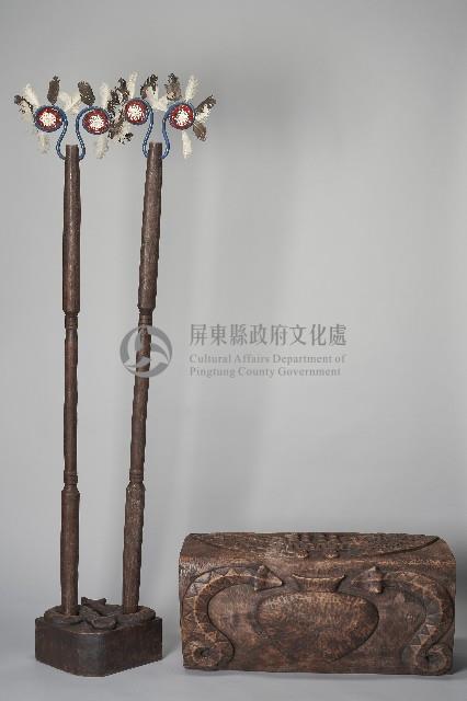 浮雕雙百步蛇陶壺木鼓藏品圖，第1張