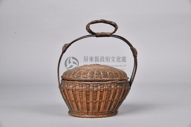 籐竹編製檳榔籃藏品圖，第1張
