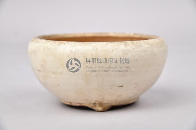 褐胎白釉缽形香爐藏品圖，第1張