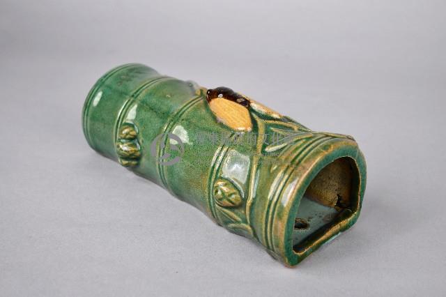 青綠釉蟬竹枝壁插藏品圖，第1張