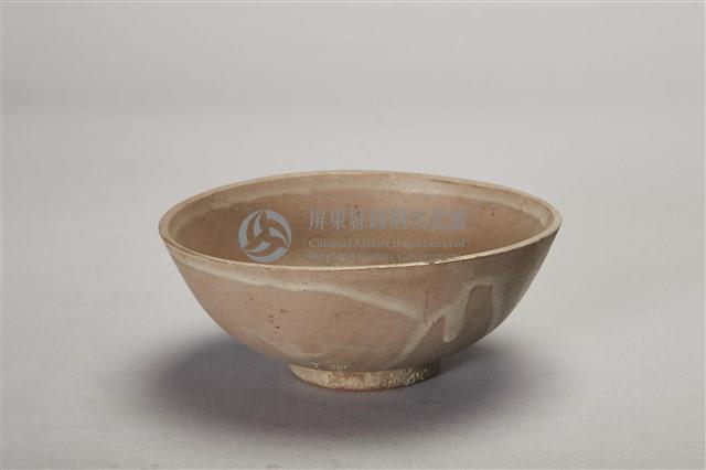 紅胎體米白釉色陶碗藏品圖，第1張