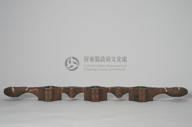 浮雕人面百步蛇紋三連杯藏品圖，第1張