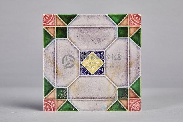淺藍四瓣幾何瓷製花磚藏品圖，第1張