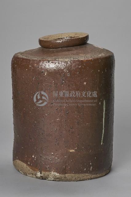 陶製灰胎深褐釉直筒酒甕藏品圖，第3張