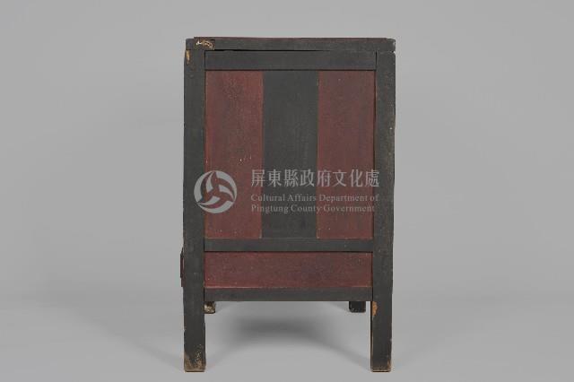 紅黑漆素面蓋頭櫃藏品圖，第3張