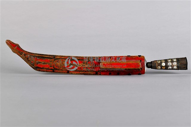浮雕彩繪人像佩刀藏品圖，第3張