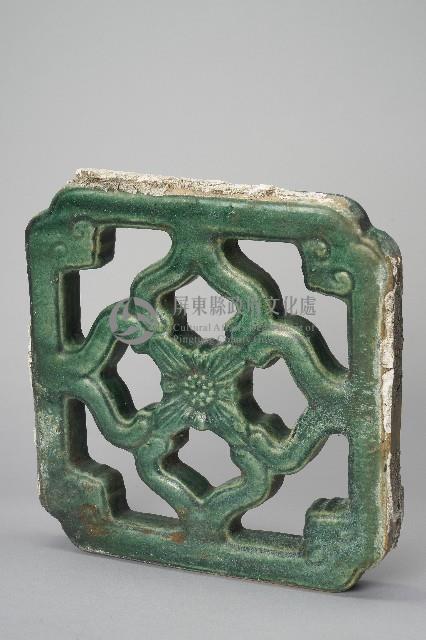 鏤空綠釉四瓣花瓷製花磚藏品圖，第3張