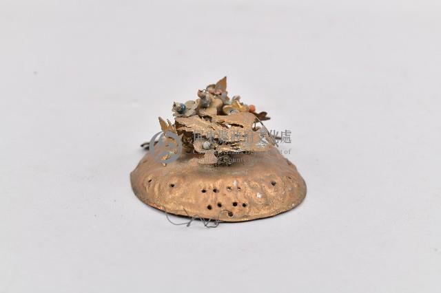 圓扁形帶鳳凰頂神像冠藏品圖，第1張