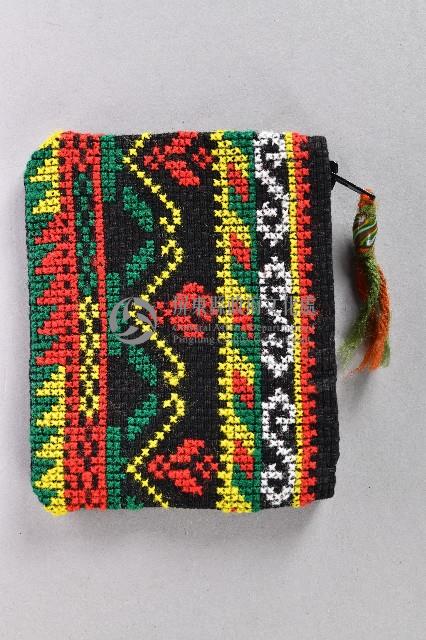 十字繡黑底幾何拉鍊零錢包藏品圖，第2張