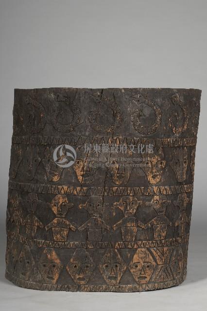 浮雕人面人像無底木製穀桶藏品圖，第2張