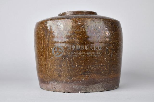陶製灰胎褐釉素面罐藏品圖，第1張