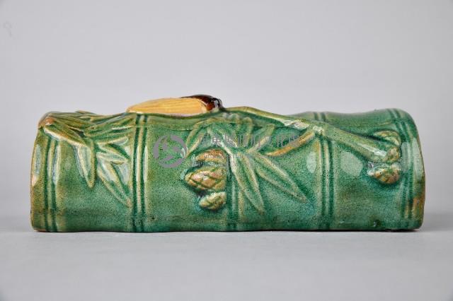 青綠釉蟬竹枝壁插藏品圖，第2張