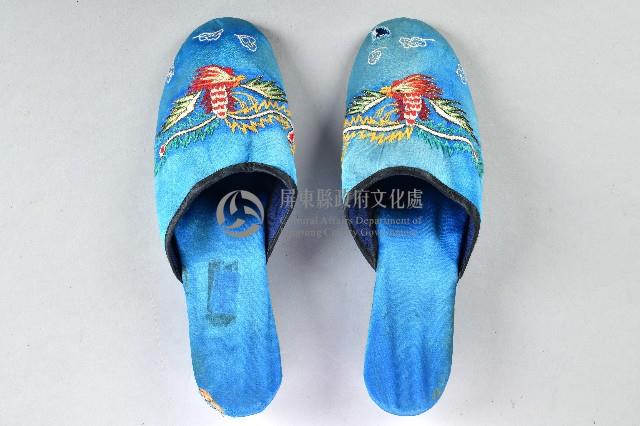 藍底鳳凰刺繡拖鞋藏品圖，第1張