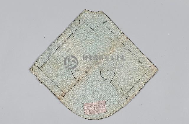 黑線花葉繡花白肚兜藏品圖，第2張