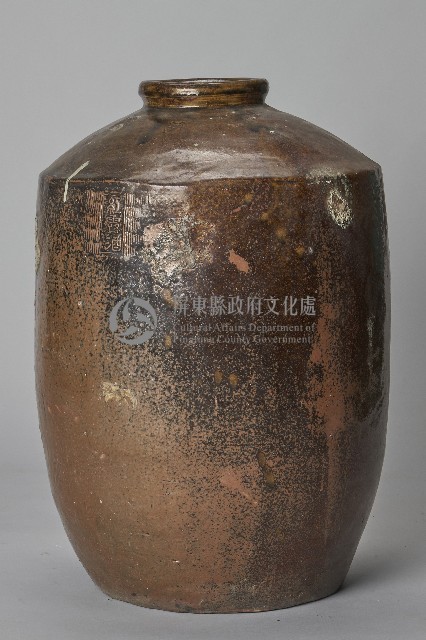 陶製深褐釉紹興酒甕藏品圖，第2張