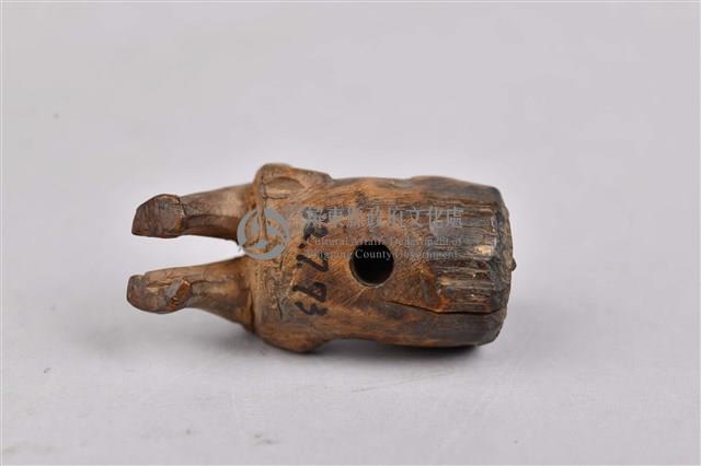 蹲姿人像造型菸斗頭藏品圖，第2張