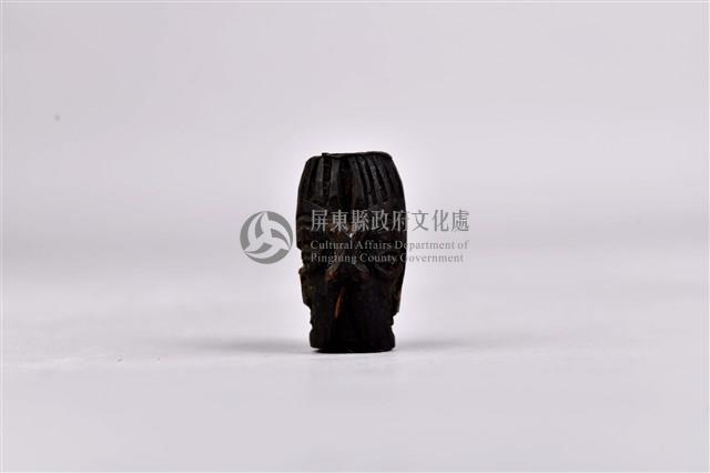 浮雕雙人面木製菸斗頭藏品圖，第2張