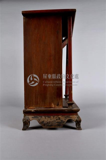 捲草花葉鏤雕束腰客家神龕藏品圖，第4張