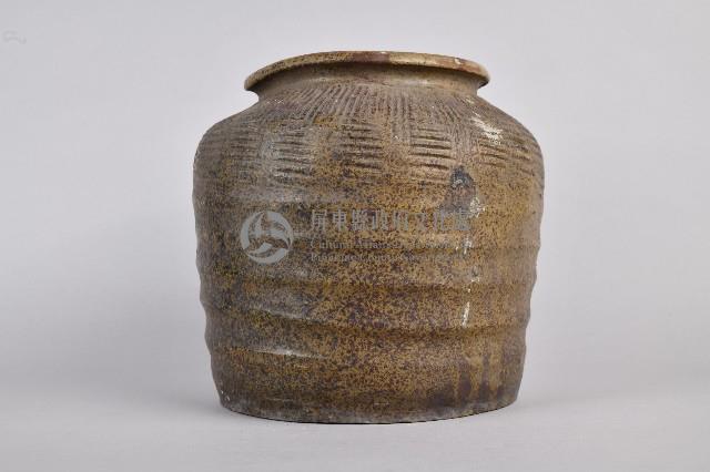 陶製紅胎褐釉條紋罐藏品圖，第4張