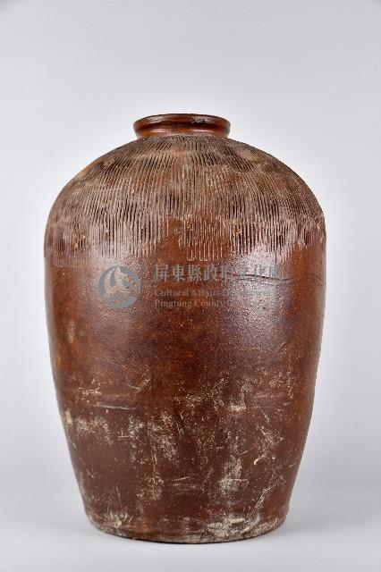 紅胎深褐釉條紋酒甕藏品圖，第4張