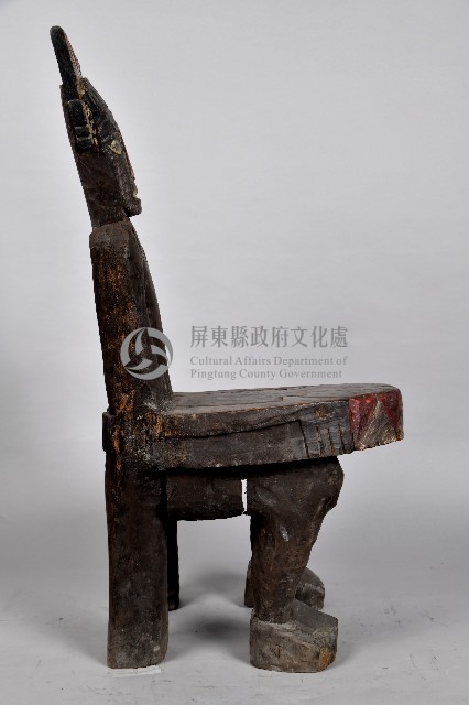 雕刻坐像木椅藏品圖，第4張